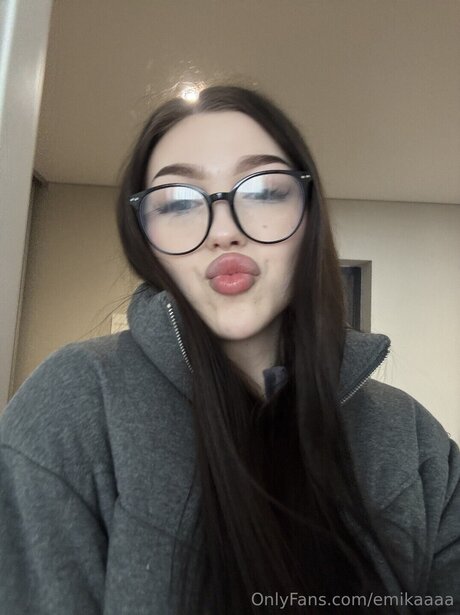 Emikaaaa heiße freie bilder