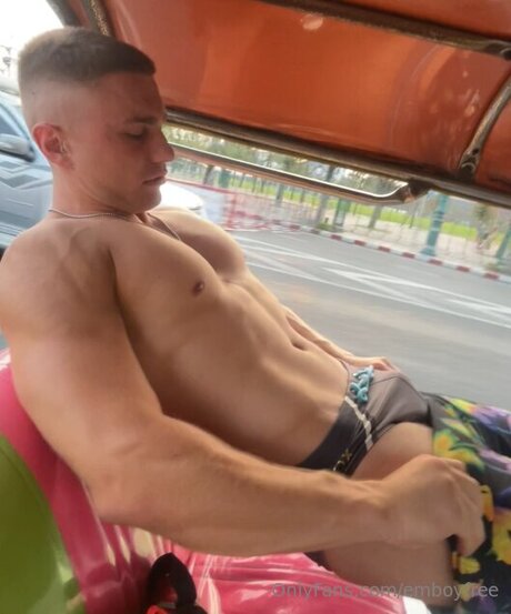 Emboyfree nacktheit perfekte galerie