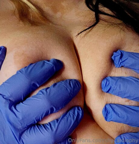 Shycardiophy model pornographische bild