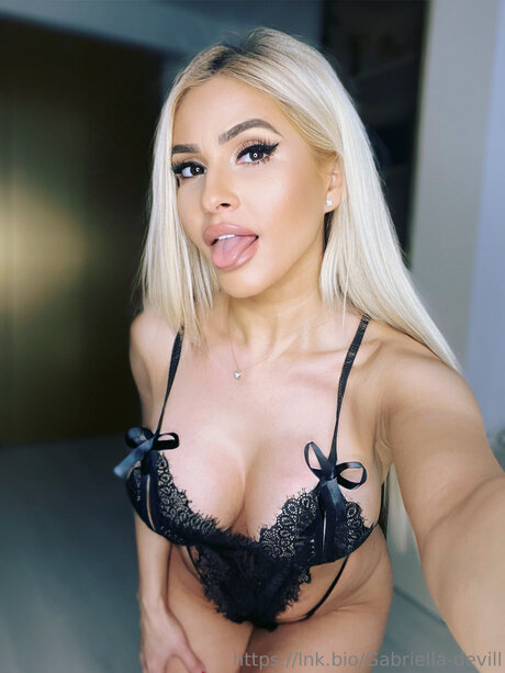 Yanniralove porno schöne galerie