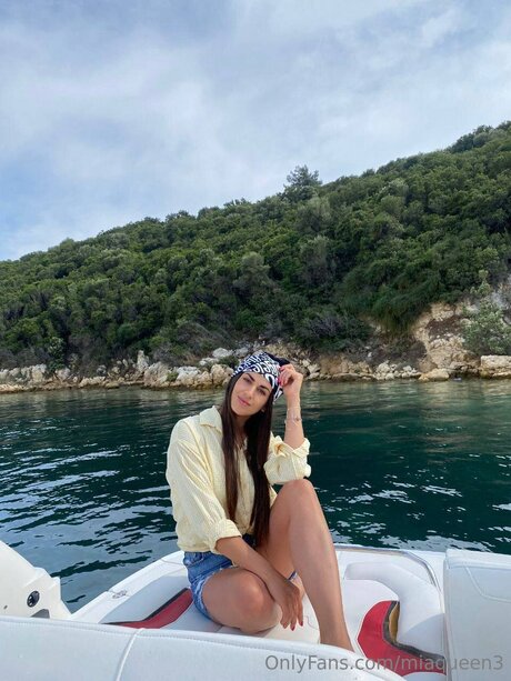 Miaqueen3 schöne xxx galerie