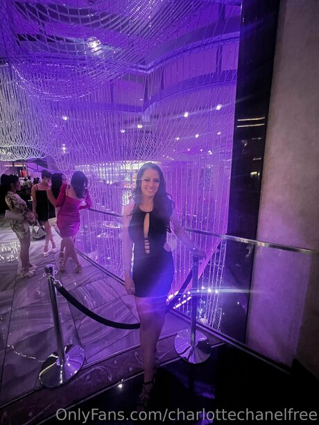 Charlottechanelfree heiße nette galerie