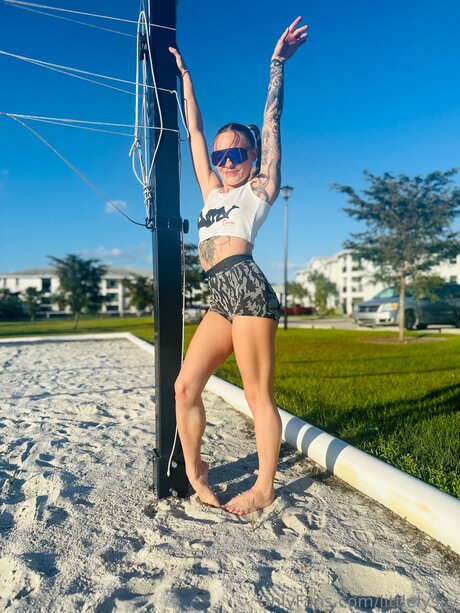 Littlelyssy nackt freie galerie