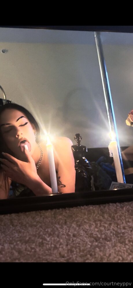 Courtneyppv erotische top fotos