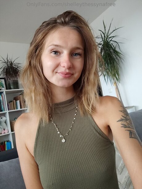 Shelleythessynafree model pornografische fotos