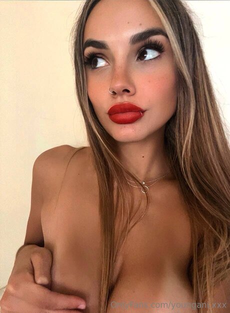 Ani Annet kostenlose porno galerie