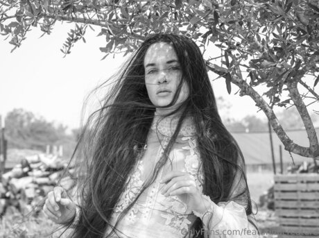 Featuringcreature erwachsene beste bilder