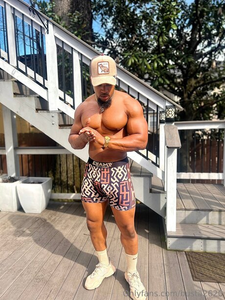 Busta2620 hd nackte foto