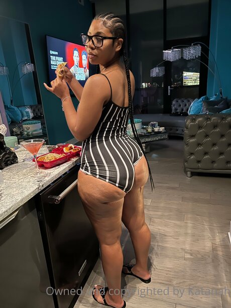 Katanahteasexxx freie erwachsene bild