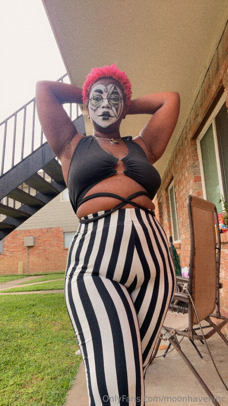 Moonhaveninc xxx nette foto