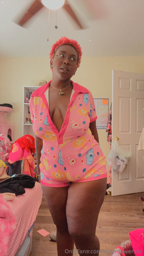 Moonhaveninc nackt kunst galerie