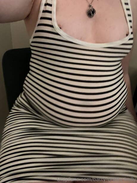 Batty Bratty Belly top nacktheit fotos