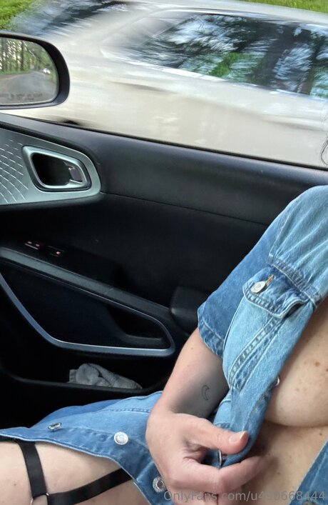 U490668444 hd pornostar fotos