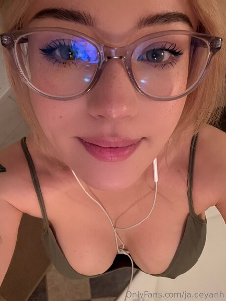 Ja Deyanh heiße pornografische archiv