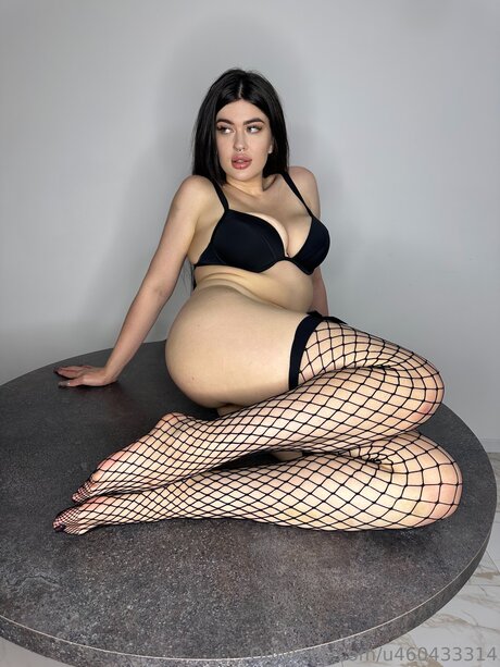 Bella Yammy hd sexy bilder