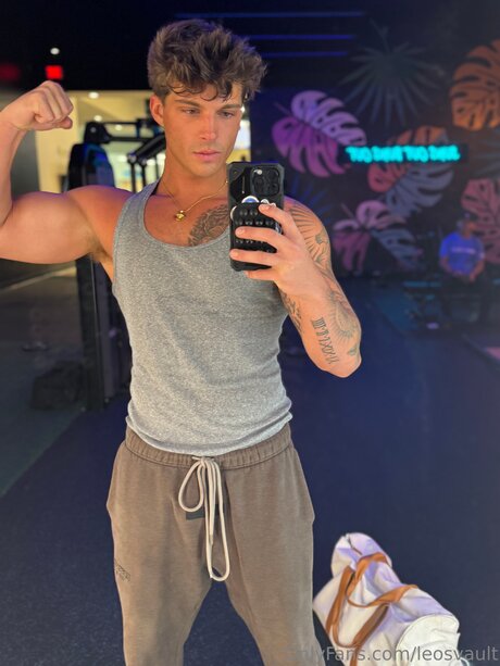 Leosvault perfekte nacktheit galerie