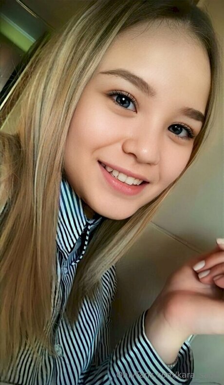 Kara Sage beste nackten bild