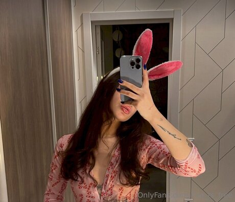 Mia Ts Free schauspielerin sexy bild