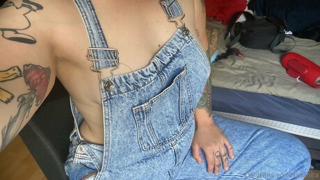 Satanita sexy pornografische galerie