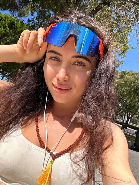 Kaira Xaen kunst erwachsene galerie