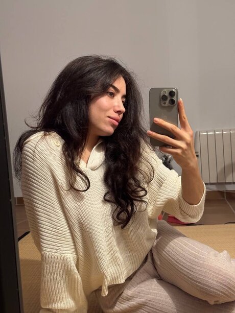 Kaira Xaen pornostar nette bilder