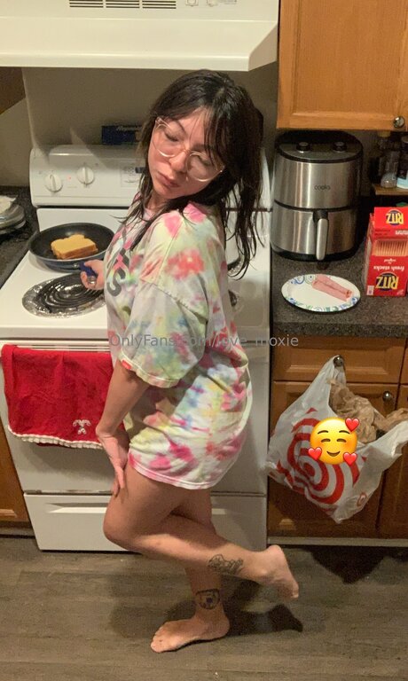 Love Moxie schauspielerin freie galerien