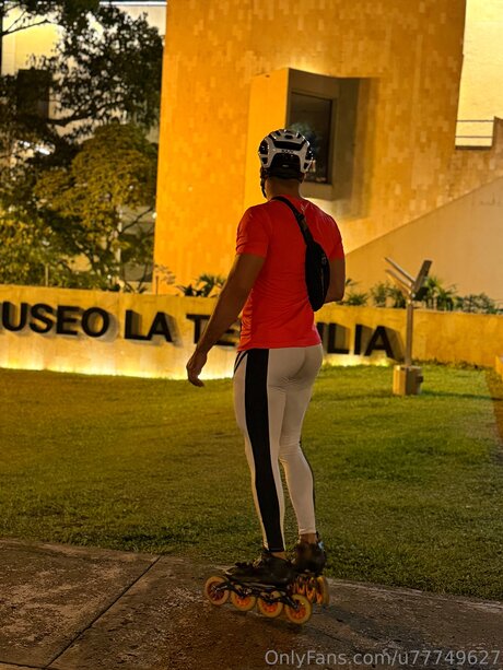 blonde sekretärin onlyfans nacktheit archiv