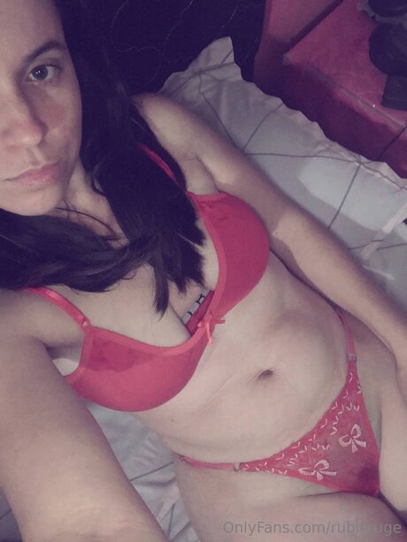 Rubirouge schauspielerin pornografische bilder