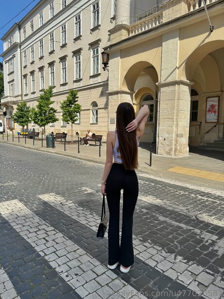 Karina Paw perfekte freie bilder