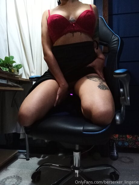 Berserker Lingerie schauspielerin beste galerien