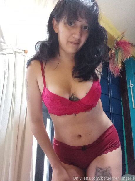 Berserker Lingerie pornographische foto