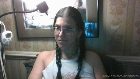 Avibphotos model exklusive bild