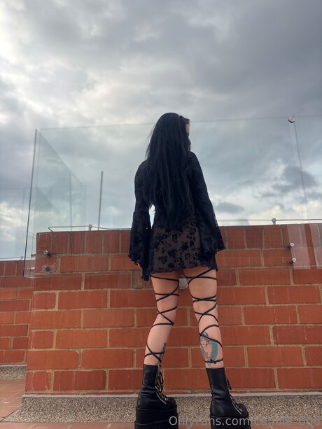 Camile 666 pornostar sexy bild