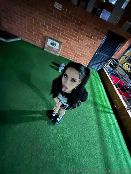 Camile 666 beste nackt fotos