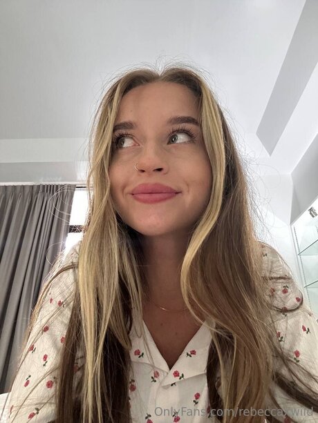 Rebeccaxwild top freie fotos