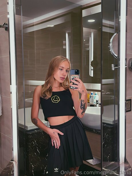 Mermaid Daria porno erotische foto