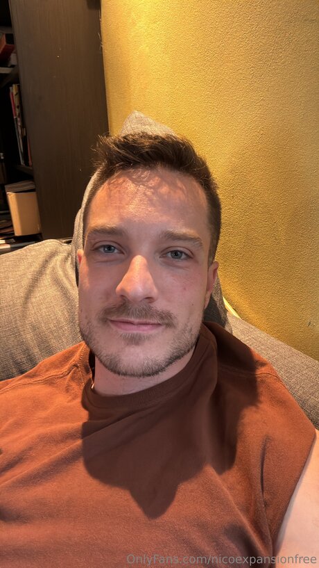 asiatische nackte onlyfans xxx nackten foto