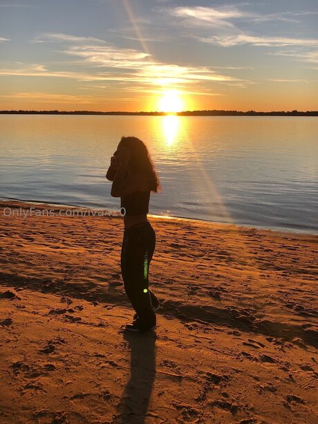 Iva420 nacktheit pornografische galerien