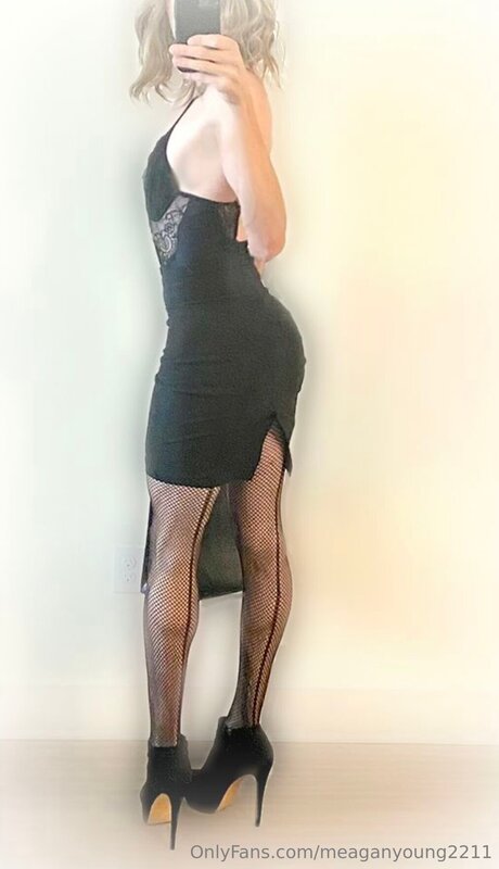 Meaganyoung2211 porno erotische galerien