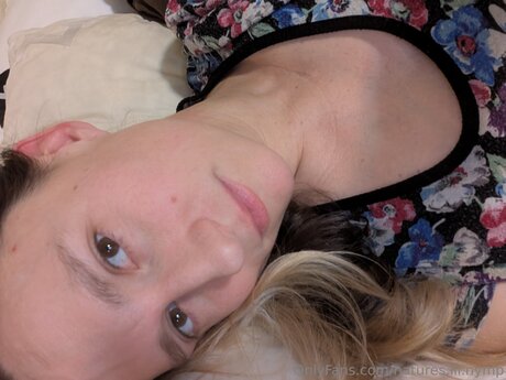 Natures Lil Nymp nacktheit porno bilder