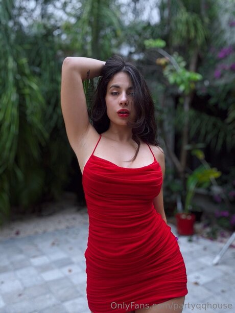 Partyqqhouse erotische sex galerien