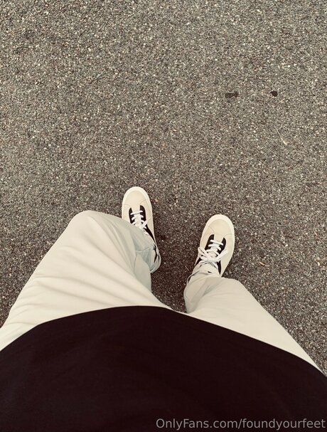 Foundyourfeet top pornographische galerien