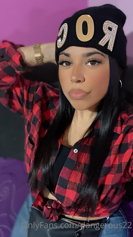 Dangerous22 heiße schöne galerie