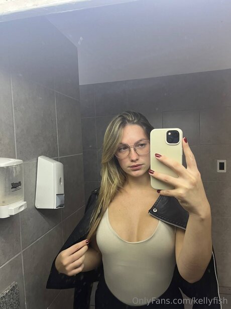 Kellyfish nacktheit pornographische galerie