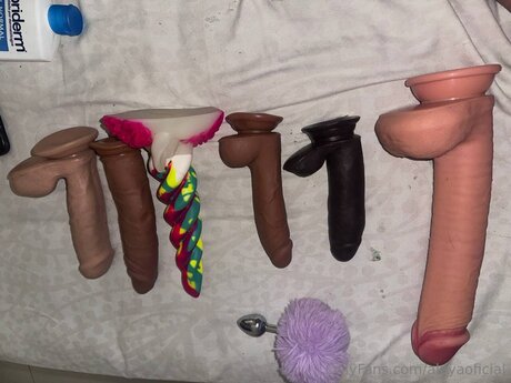 Alayaoficial schöne nacktheit foto