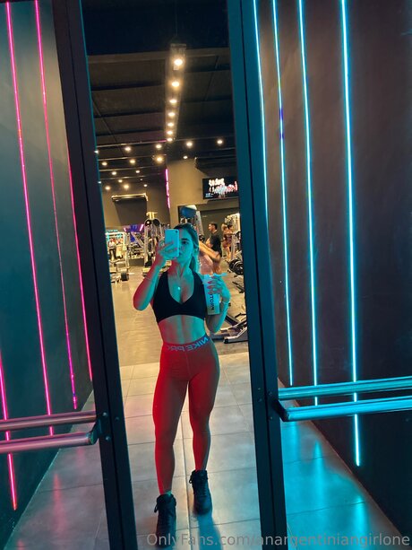 Anargentiniangirlone exklusive nette foto