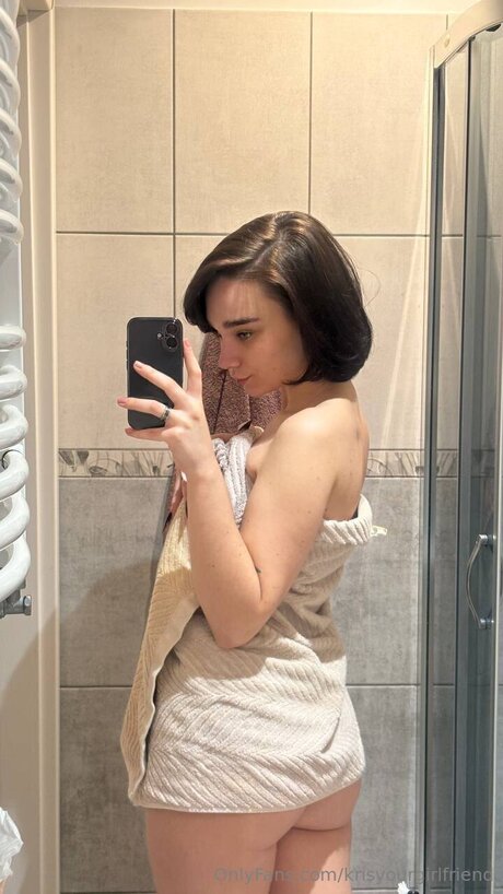 Krisyourgirlfriend nackt pornografische galerien