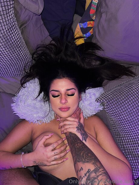 Baddie Latina nackt schöne galerien