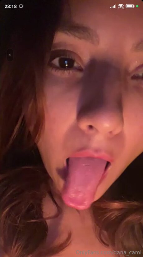 Dana Cami erotische hd foto