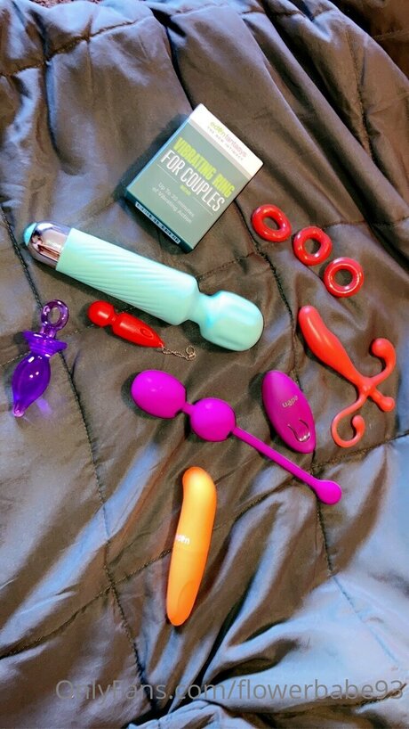 Flowerbabe93 nackt foto